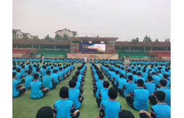 ����h����������f���_չ���ν����M(j��n)У�@���(d��ng)