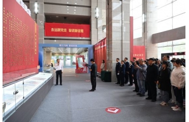 ʯ���f�е�һ�����Ļ��m��ʯ�m�W�ã��ɹ��e�k���������\ �����L�A�����}˼���n��