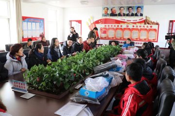 ��ˮ�F(tu��n)�^(q��)ί�M���_(k��i)չ�ഺ�c(di��n)����΢��Ը����������A��(m��ng)�Є�(d��ng)