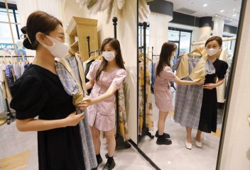 ���M�h�ǿ��l(f��)չ|���������顱�ӱ��̰���С�h��ʢ�M��΢�Ҹ���